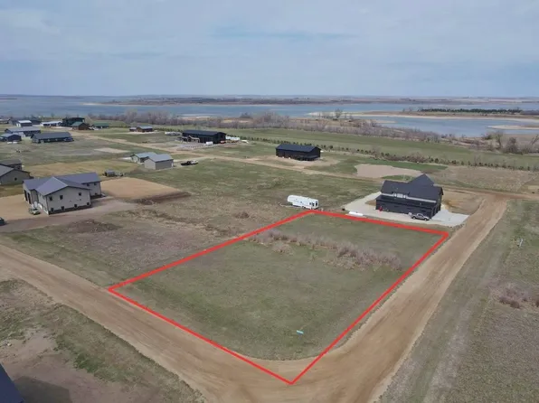 5 Sunrise Way, Parshall, ND 58770