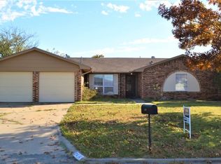 216 SW 76th St, Lawton, OK 73505
