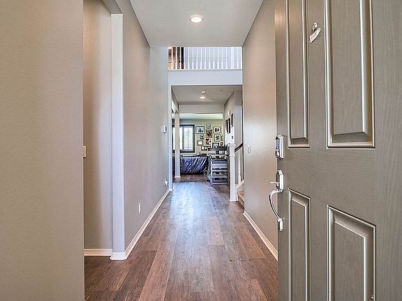 4th image of 18195 Corktree Dr