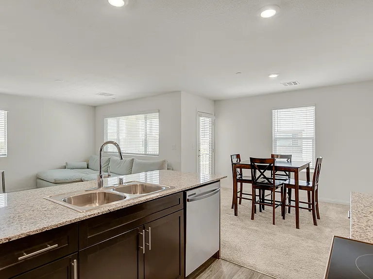 6924 Spicy Merlot St — Photo 22