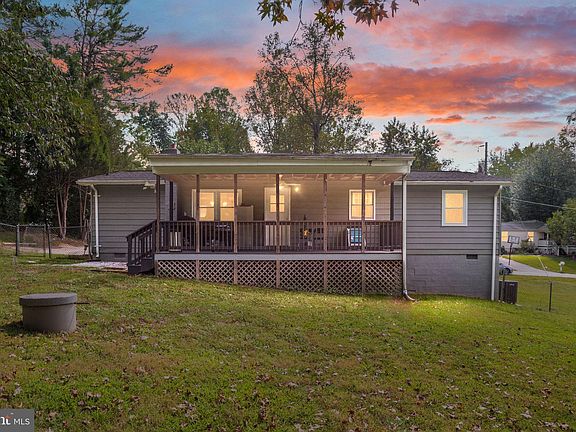 2nd image of 6709 Reindeer Ct