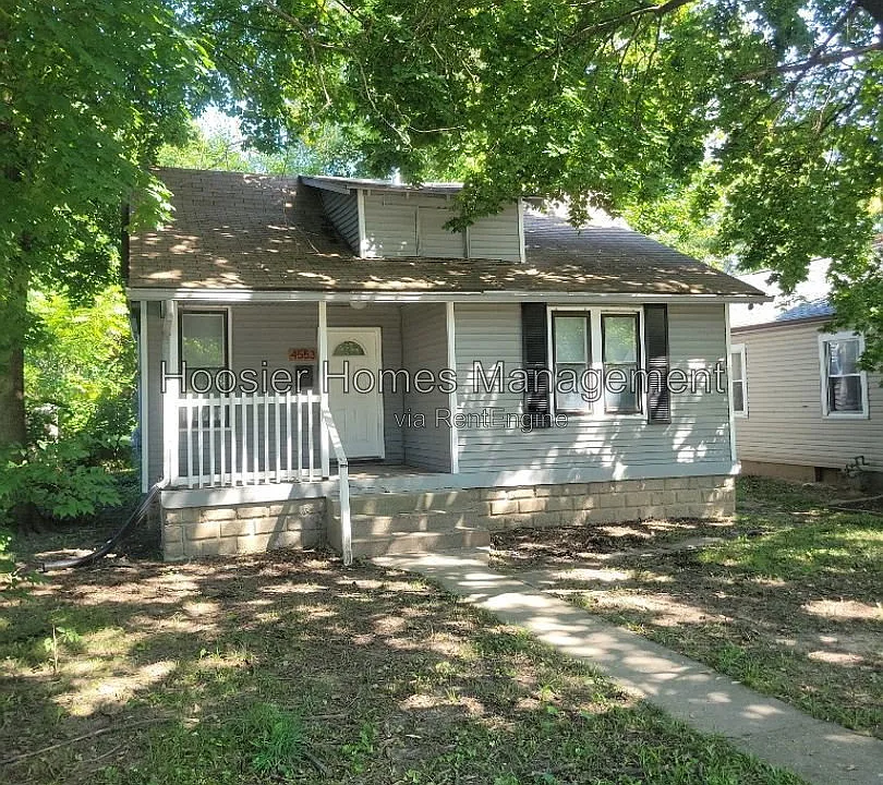4553 Ralston Ave