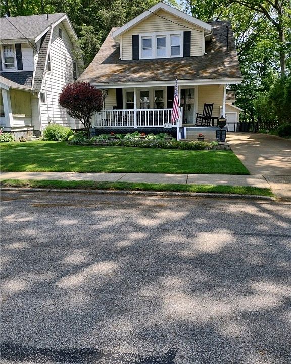 1st image of 1357 Forest Glen Dr