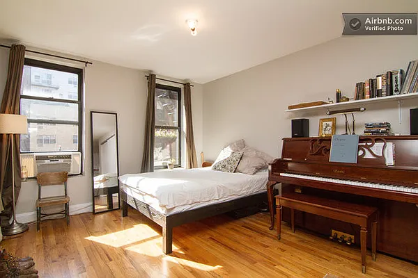 Rented by R New York | media 14