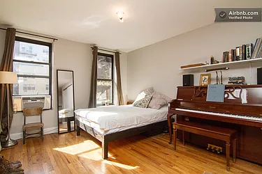 Rented by R New York