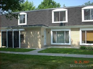 29648 City Center Dr, Warren, MI 48093