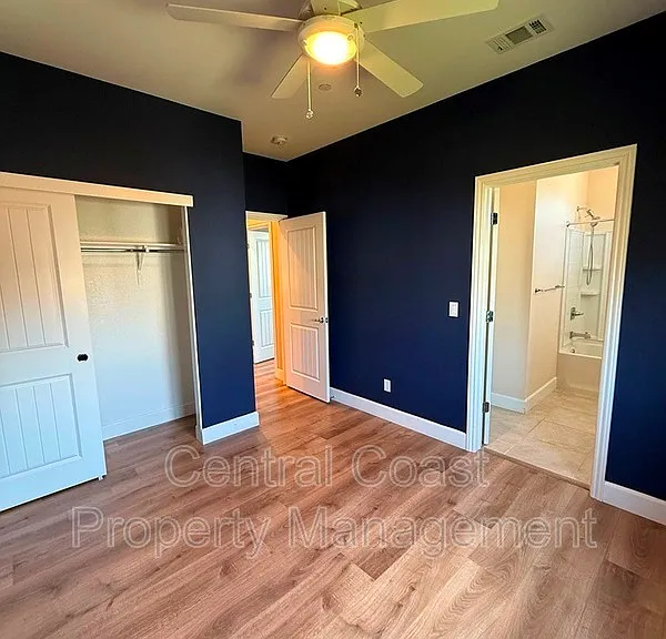 490 Palisade Dr — Photo 17