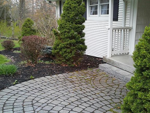 5th image of 205 Hillside Dr