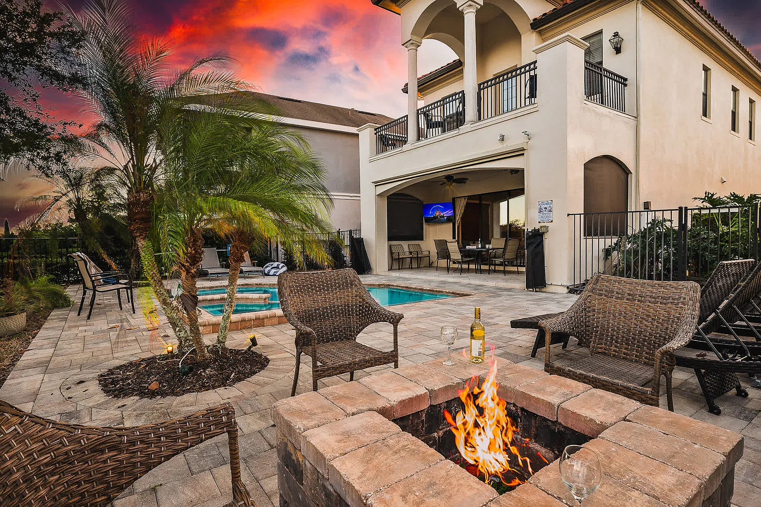 5 bed, 4.0 bath, 3218 sqft, $5,718 — Photo 3