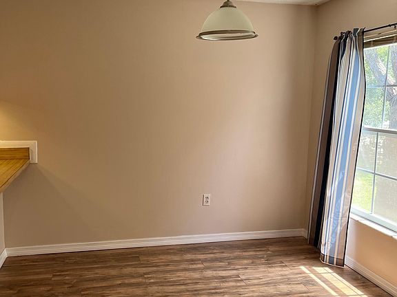 3rd image of 1024 82nd Ter N APT C