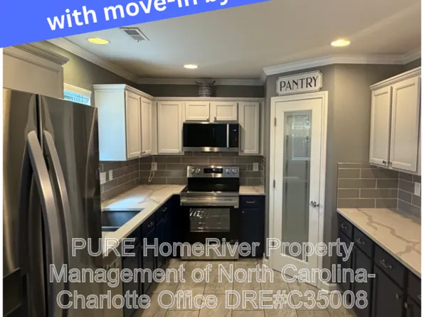105 Stowe Creek Ln, Mount Holly, NC 28120