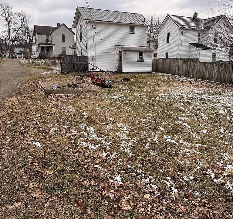 2nd image of 355 S 10th St
