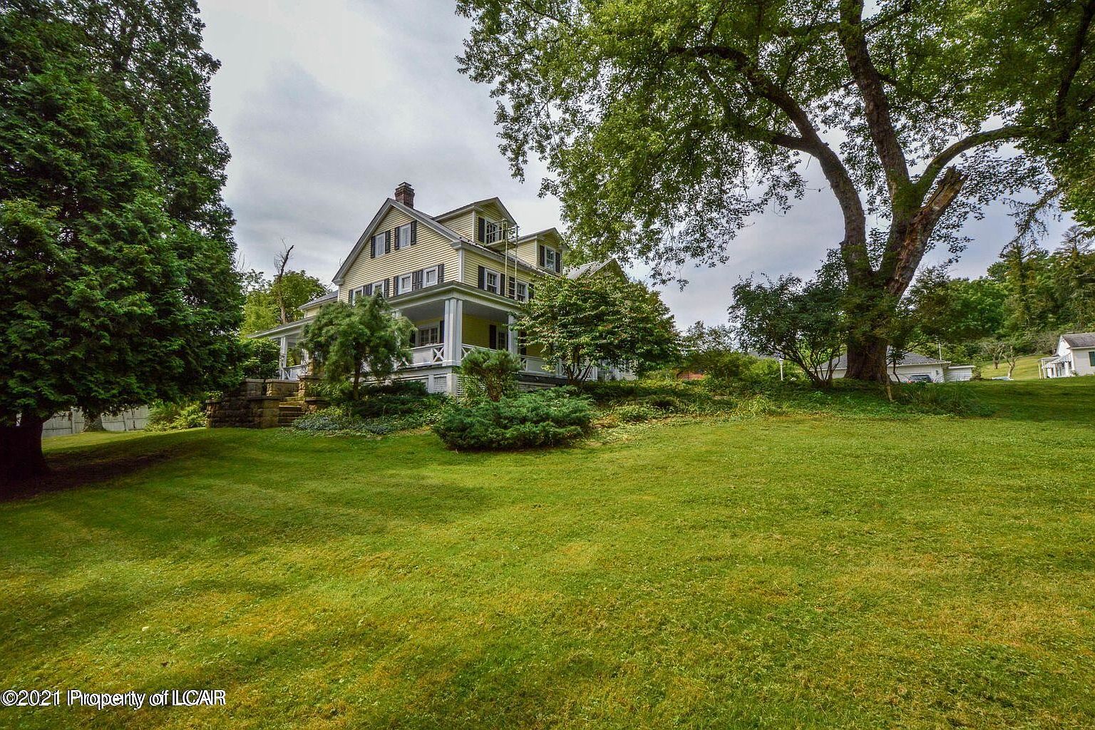 143 S Pioneer Ave, Shavertown, PA 18708 Zillow