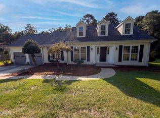 2337 Rolling Hill Rd, Fayetteville, NC 28304