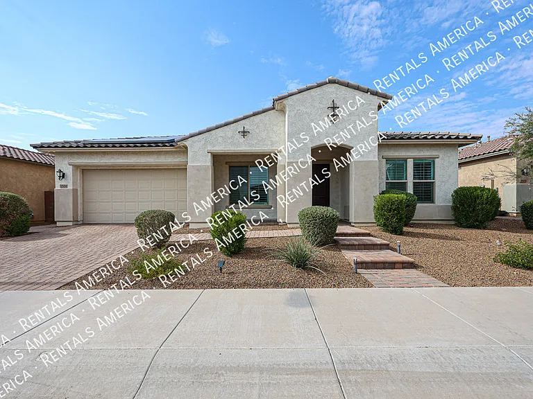 3504 E Herrera Dr — Photo 2