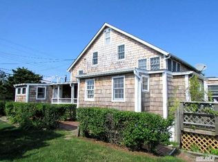 107 Oak Beach Rd, Oak Beach, NY 11702