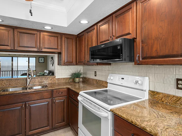 8251 Brent St #915 — Photo 8