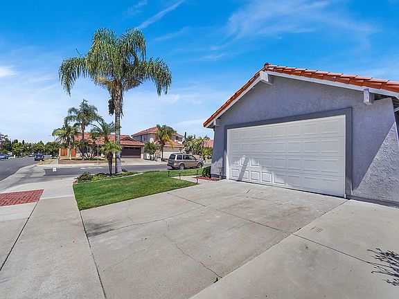 2nd image of 4911 Lori Ann Ln