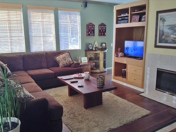 4th image of 28011 Dickason Dr