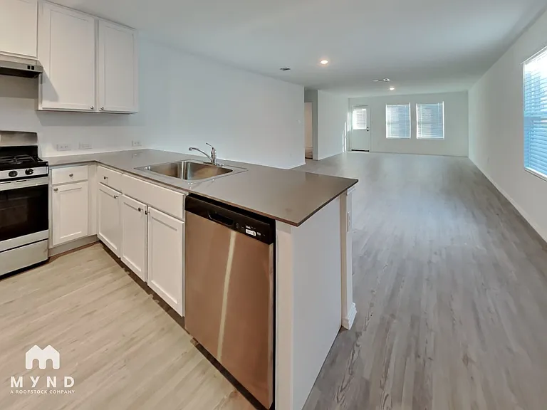 14530 Payton Flts — Photo 6