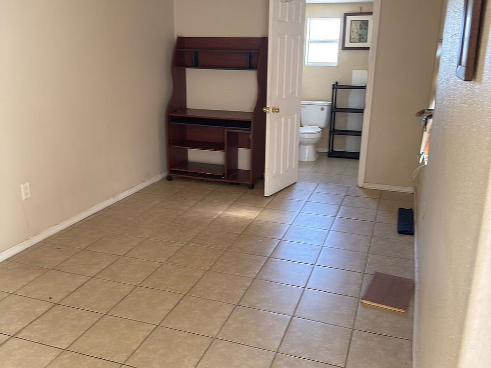 1st image of 4545 Coquina Ave
