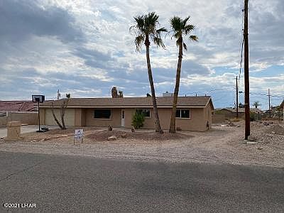 2nd image of 3481 Bluegrass Dr