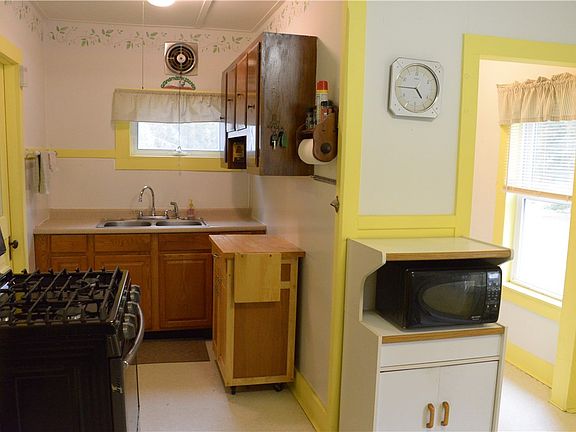 4th image of 1117 Ithaca Rd