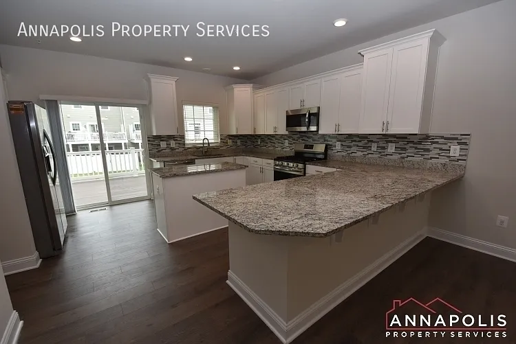 2757 Lady Slipper Rd — Photo 2