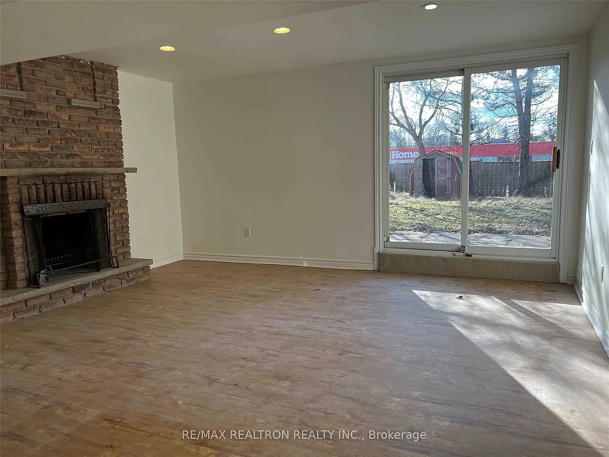 Building Photo - 88 Eastman Cres #BMST