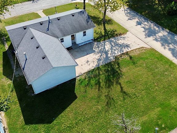 4th image of 2101 E McPherson St