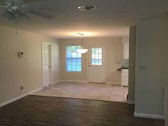5th image of 105 Oakwood Dr