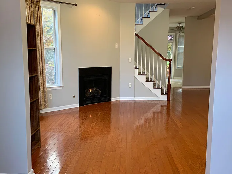 19 Shelley Cir — Photo 3