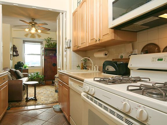 3rd image of 2400 Johnson Ave APT 14F