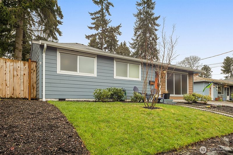 3rd image of 9427 8th Avenue SW #1