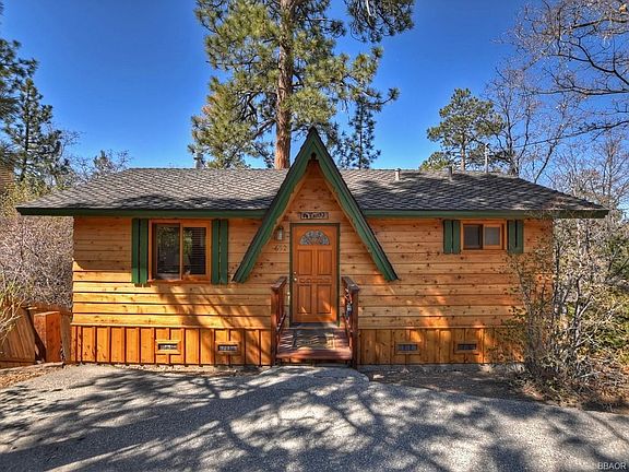 3rd image of 652 Menlo Dr