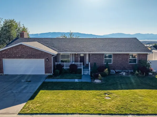 324 S Ridgecrest Dr, Orem, UT 84058