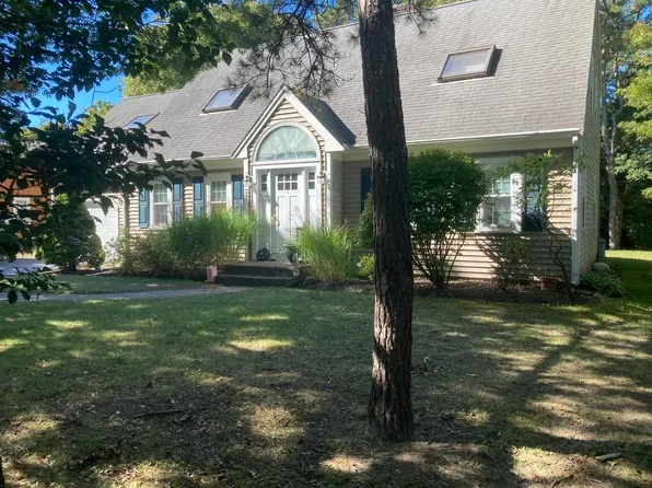 37 Square Rigger Lane, Barnstable, MA 02630