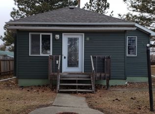 329 3rd Ave NE, Beach, ND 58621