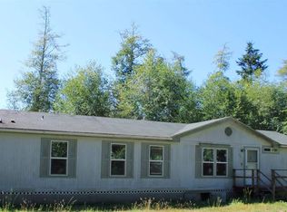 247 McGarvie Rd, Port Angeles, WA 98363
