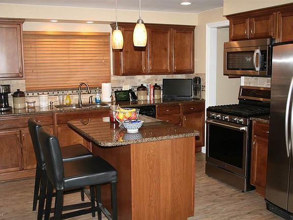 5th image of 41254 Bayhaven Dr