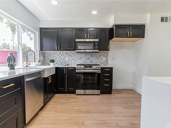 5th image of 6844 Emerald St