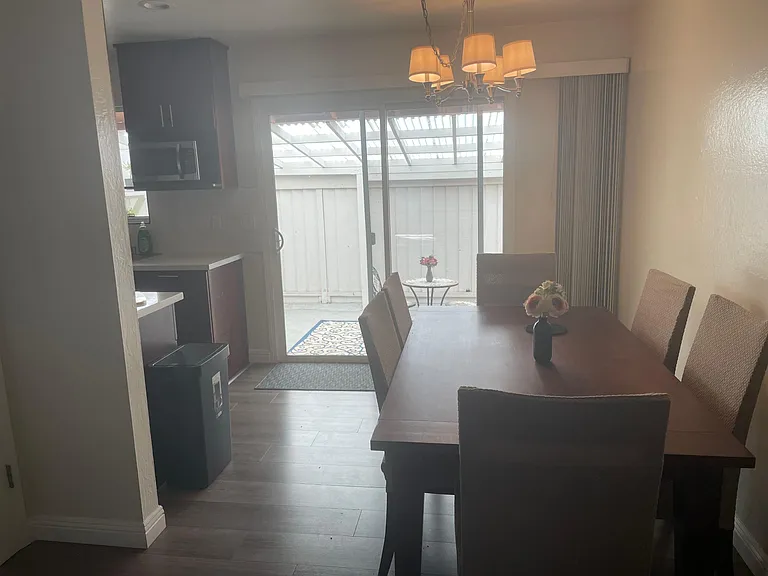 110 Gladys Ave #B — Photo 21