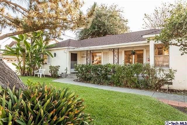 1st image of 5547 N Charlotte Ave