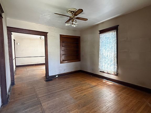 3rd image of 51 N Addison St