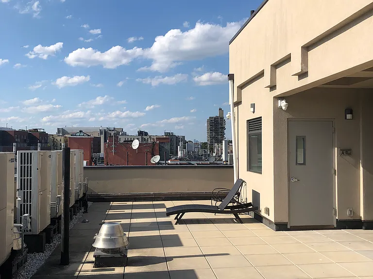 329 Sterling St #4E — Photo 10
