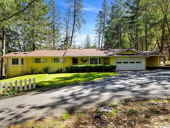 2nd image of 310 Surrey Dr