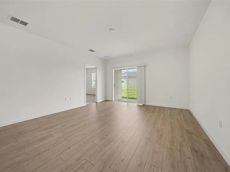 3408 Spineywood Dr — Photo 3