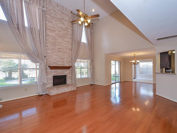 3rd image of 2926 Williams Grant St #2926