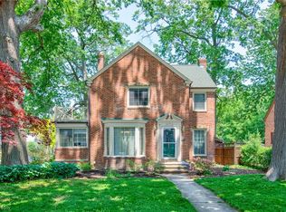 16714 Fischer Rd, Lakewood, OH 44107