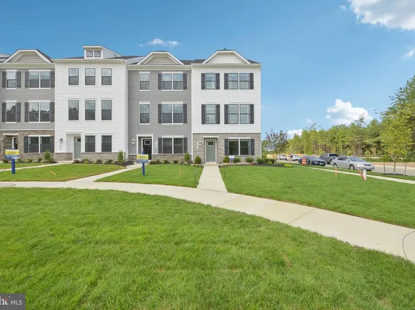 1560 Beanstalk Dr, Frederick, MD 21703